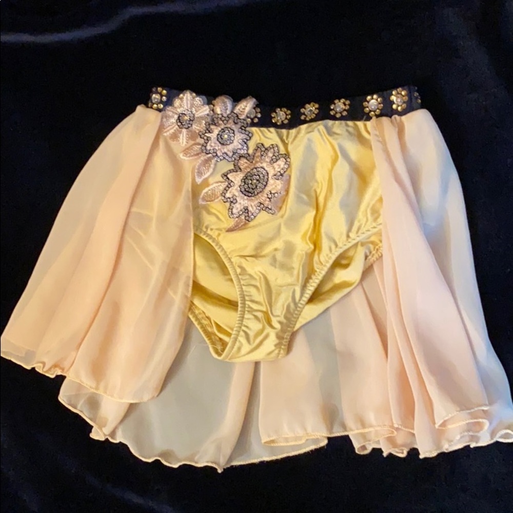Solo Glamour Girls XLC Costume - Picture 4 of 11